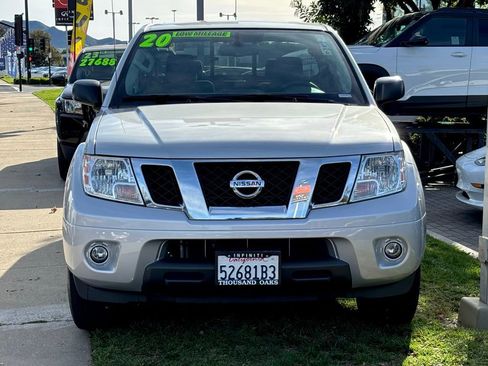 Used 2020 Nissan Frontier SV image 23