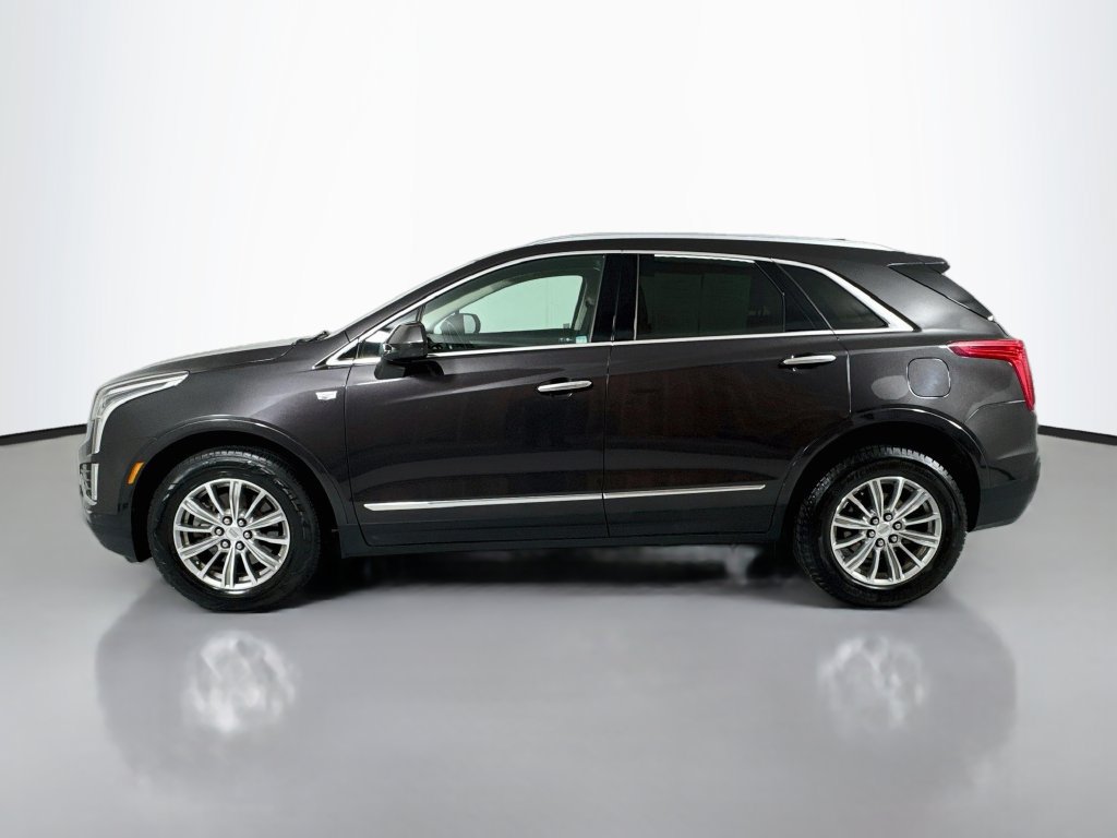 Used 2017 Cadillac XT5 Luxury w/ Driver Awareness Package FWD image 9