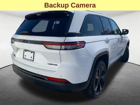 Used 2023 Jeep Grand Cherokee Limited w/ Luxury Tech Group II image 12