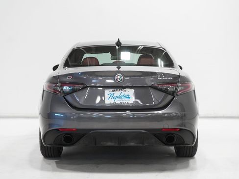 Used 2024 Alfa Romeo Giulia Veloce image 6
