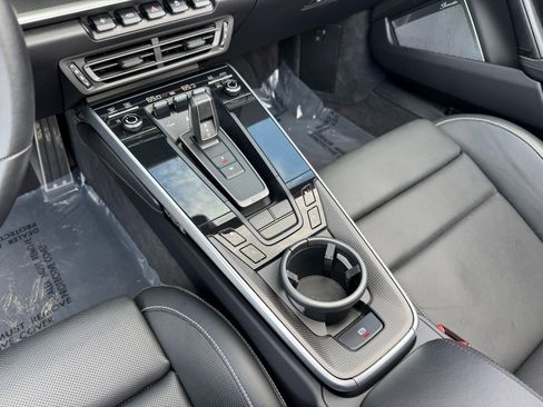 Used 2022 Porsche 911 Cabriolet AWD/4WD image 44