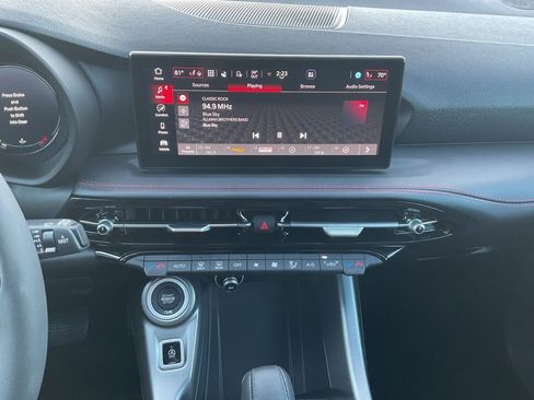 Used 2024 Dodge Hornet GT w/ GT Blacktop Package image 13