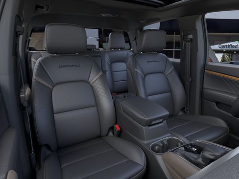 New 2026 GMC Canyon Denali w/ LPO, Denali Black Edition AWD/4WD image 16
