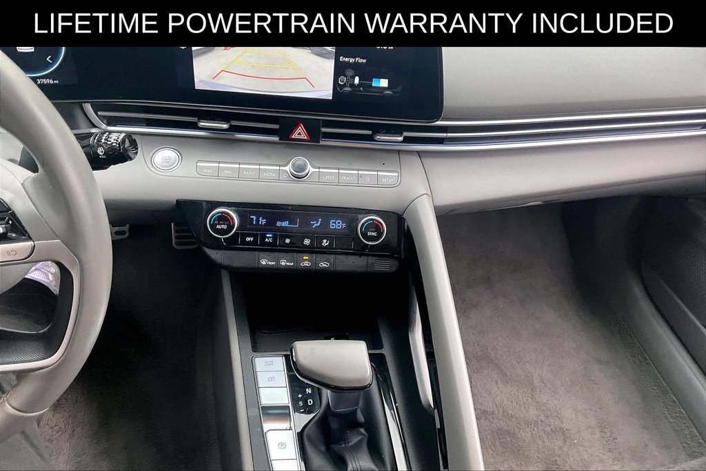 Used 2025 Hyundai Elantra SEL FWD image 20