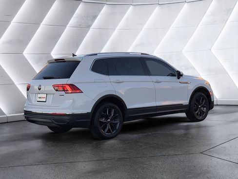 Used 2022 Volkswagen Tiguan SE image 4