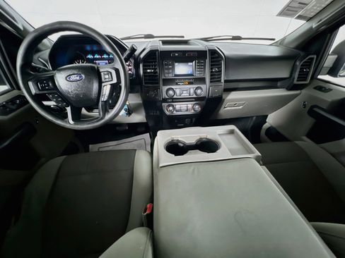 Used 2016 Ford F150 XL w/ Equipment Group 101A Mid RWD image 28