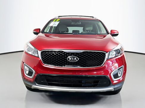 Used 2017 Kia Sorento EX w/ EX Premium Package FWD image 11