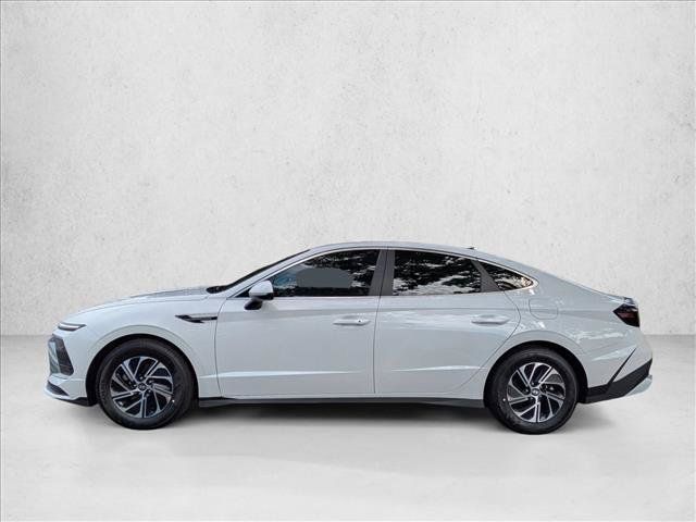 New 2026 Hyundai Sonata Blue FWD image 5