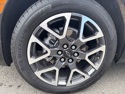 Used 2025 Chevrolet Blazer RS w/ Driver Confidence II Package image 8