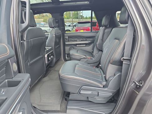 Used 2024 Ford Expedition Max Platinum image 31