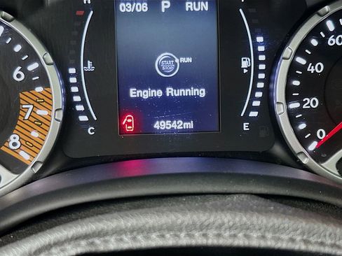 Used 2019 Jeep Renegade Latitude w/ Popular Equipment Group image 13