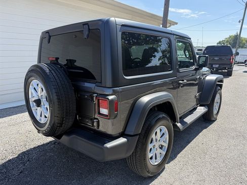 Used 2023 Jeep Wrangler Sport AWD/4WD image 7