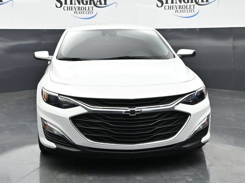 Used 2023 Chevrolet Malibu RS FWD image 2