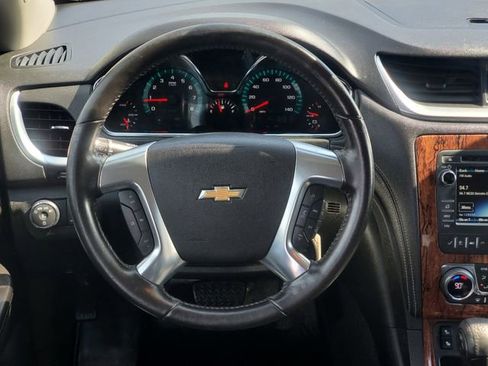 Used 2014 Chevrolet Traverse LT image 28