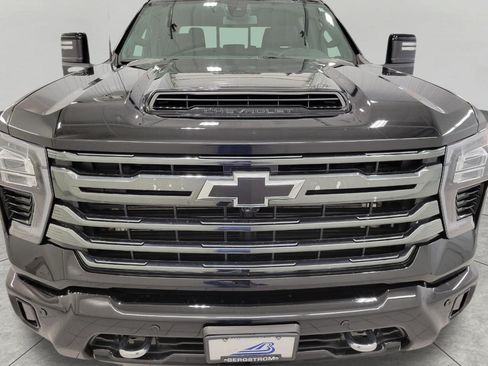 Used 2024 Chevrolet Silverado 3500 High Country w/ Midnight Edition AWD/4WD image 13
