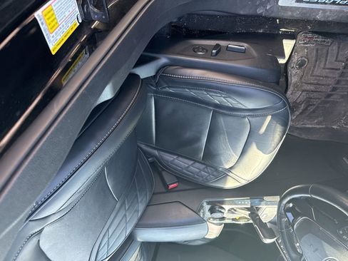 Used 2017 Ford Explorer Platinum AWD/4WD image 8