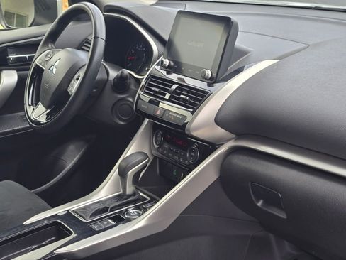 Used 2024 Mitsubishi Eclipse Cross SE AWD/4WD image 9