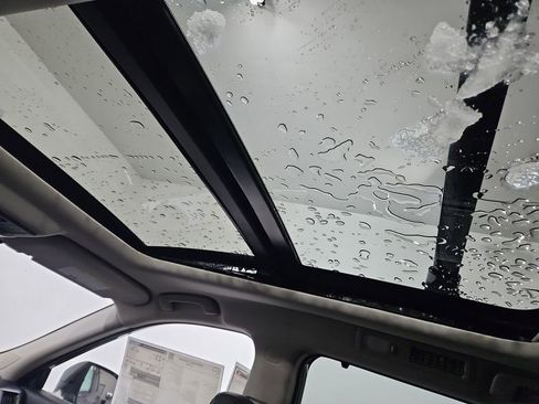 New 2026 Nissan Pathfinder SL image 21