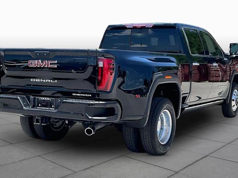 Used 2024 GMC Sierra 3500 Denali w/ Denali Reserve Package AWD/4WD image 13
