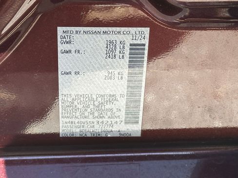 Used 2025 Nissan Altima 2.5 SV FWD image 29