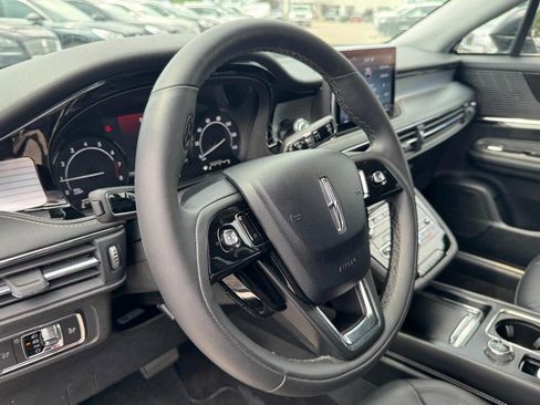 Used 2022 Lincoln Corsair AWD w/ Equipment Group 101A image 15