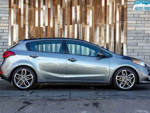 Used 2016 Kia Forte SX image 8