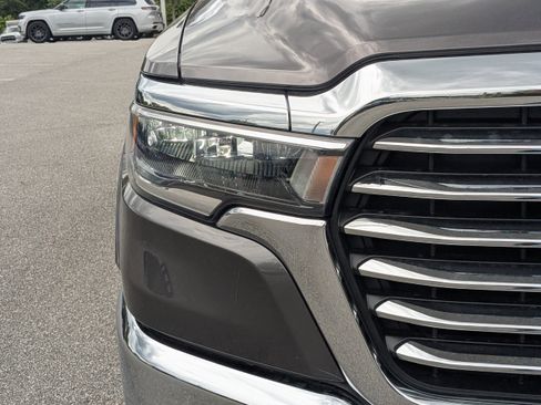 New 2026 RAM 1500 Laramie AWD/4WD image 9