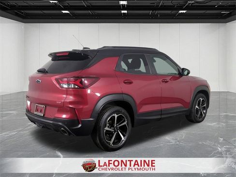 Certified 2021 Chevrolet TrailBlazer RS w/ Sun and Liftgate Package image 8