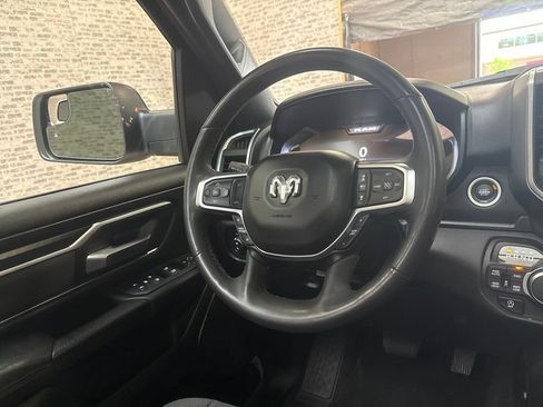 Used 2025 RAM 1500 Big Horn AWD/4WD image 16