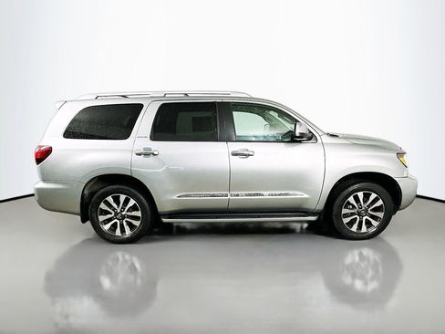 Used 2022 Toyota Sequoia Limited image 7