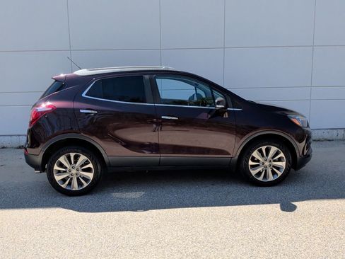 Used 2018 Buick Encore Preferred image 5