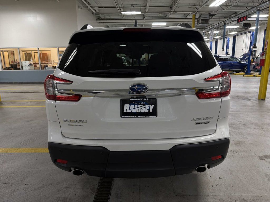 Used 2025 Subaru Ascent Touring AWD/4WD image 27