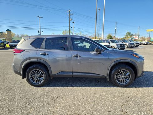 Used 2021 Nissan Rogue S image 6