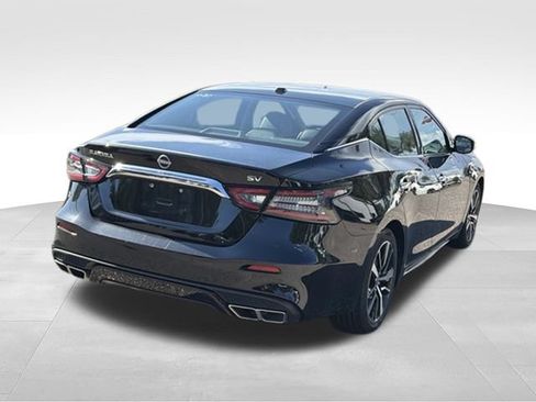 Used 2023 Nissan Maxima SV w/ Floor Mat Group FWD image 5
