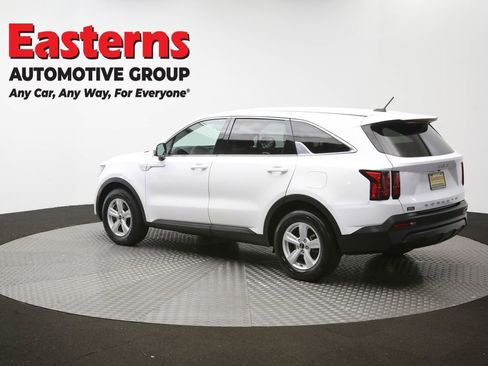 Used 2022 Kia Sorento LX FWD image 62