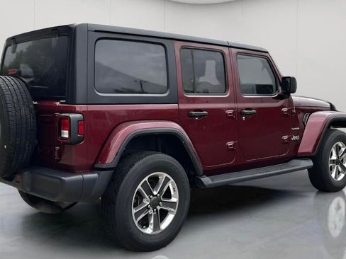 Used 2021 Jeep Wrangler Unlimited Sahara w/ Uconnect 4C Nav & Sound Group image 5