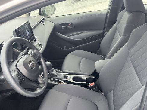 Certified 2022 Toyota Corolla LE w/ LE Convenience Package FWD image 5