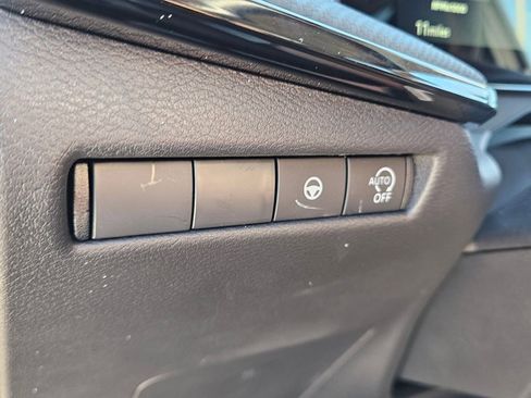 New 2026 Nissan Kicks SR w/ Cold Weather Package FWD image 27