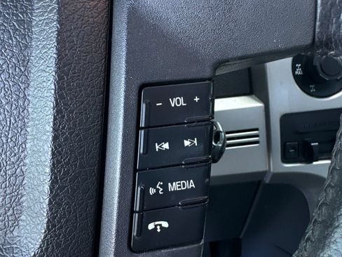 Used 2014 Ford F150 FX4 w/ Equipment Group 402A Luxury AWD/4WD image 30