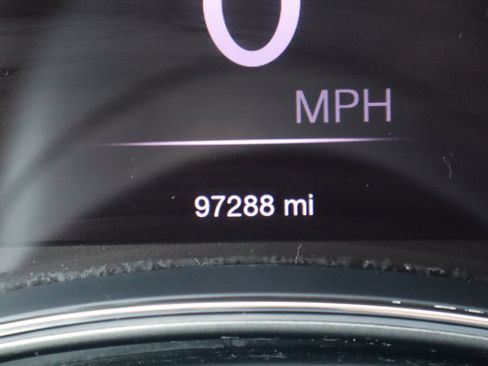 Used 2019 Jeep Grand Cherokee Limited w/ Luxury Group II RWD image 18
