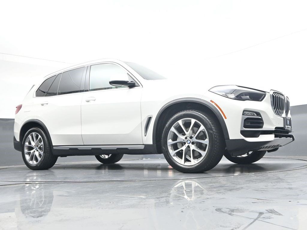 Used 2019 BMW X5 xDrive40i w/ Convenience Package AWD/4WD image 26