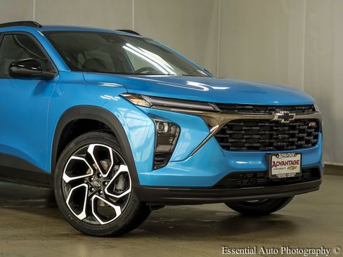 New 2026 Chevrolet Trax RS w/ Driver Confidence Package image 3