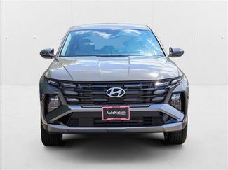 New 2025 Hyundai Tucson SE video 2