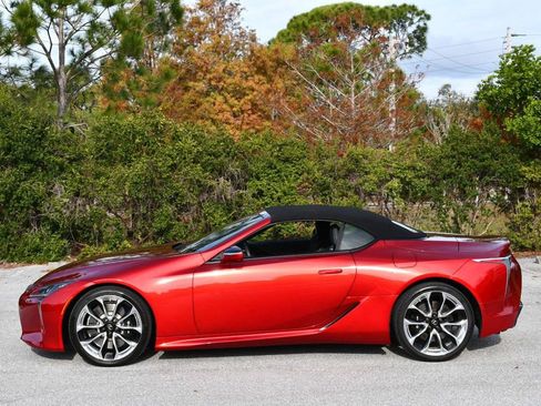 Used 2021 Lexus LC 500 Convertible image 32