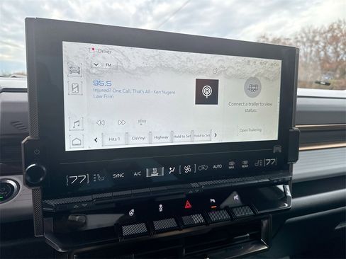 Used 2024 GMC Hummer EV 3X image 26