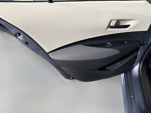 Used 2022 Toyota Corolla LE image 25