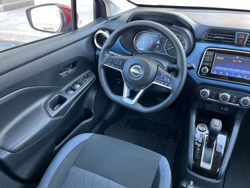 Used 2025 Nissan Versa SV FWD image 30