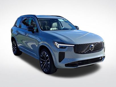 New 2026 Volvo XC90 B6 Ultra w/ Lounge Package