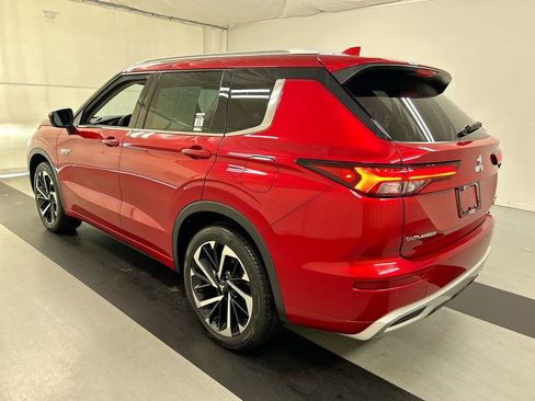 Used 2023 Mitsubishi Outlander SEL AWD/4WD image 7