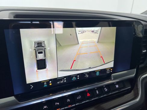 Used 2022 Chevrolet Silverado 1500 LT Trail Boss w/ LT Trail Boss Premium Package image 13